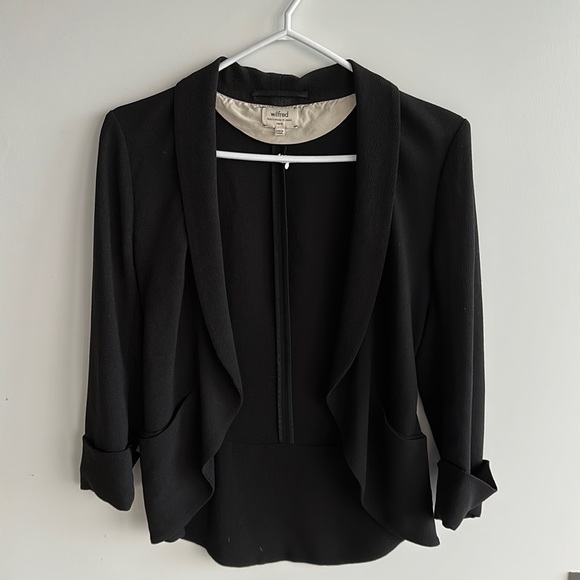 Aritzia Wilfred Chevalier Cropped Blazer Black - Picture 2 of 5